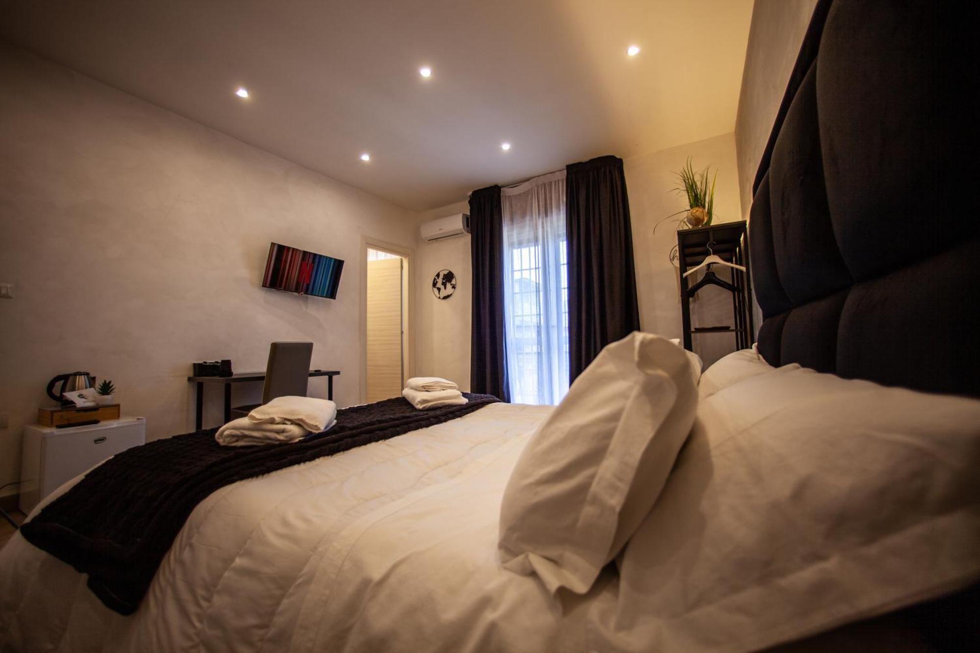 Hotel Easy Boarding Neapol Zewnętrze zdjęcie